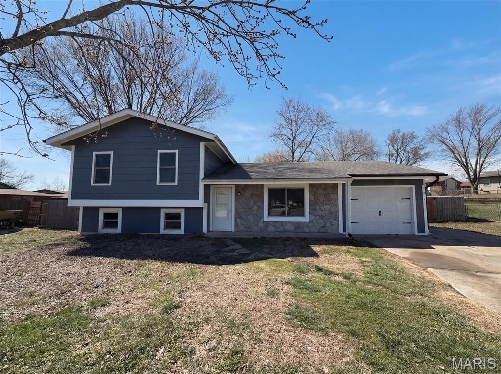 945 Countryside Drive, Troy, MO 63379