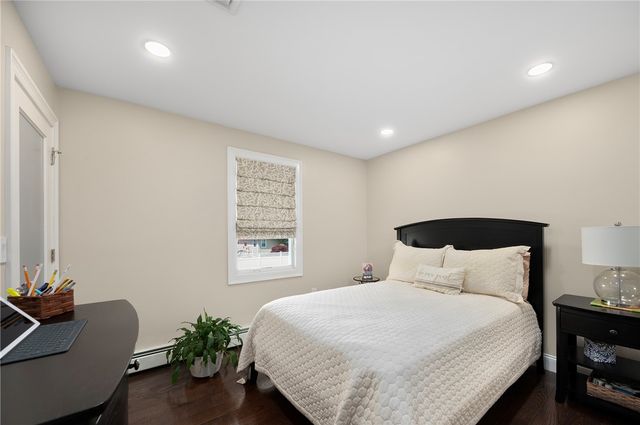 7 Robins Way, North Providence, RI 02904