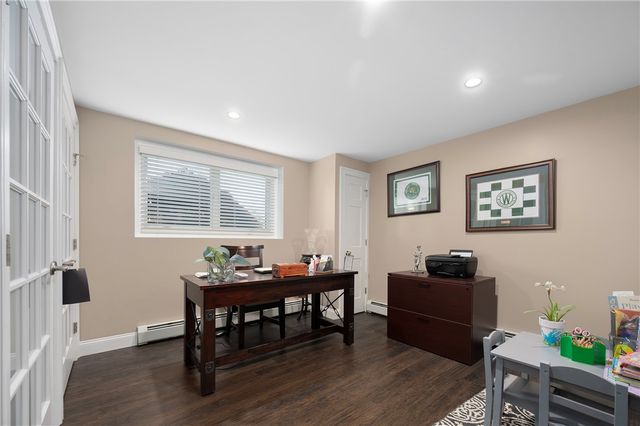 7 Robins Way, North Providence, RI 02904
