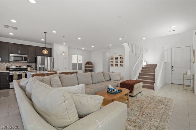 2915 Roaming Palmer Road, North Las Vegas, NV 89086