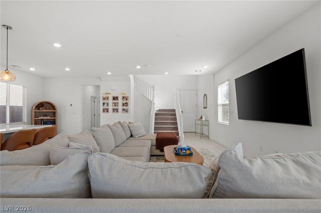 2915 Roaming Palmer Road, North Las Vegas, NV 89086