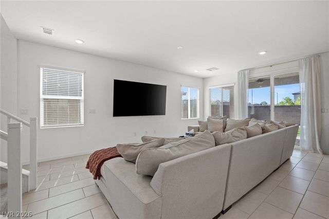 2915 Roaming Palmer Road, North Las Vegas, NV 89086