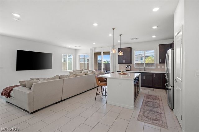 2915 Roaming Palmer Road, North Las Vegas, NV 89086