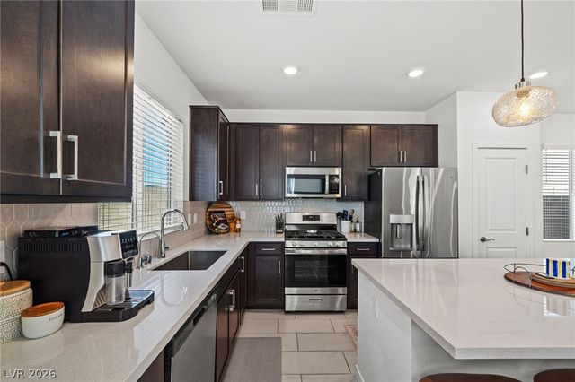 2915 Roaming Palmer Road, North Las Vegas, NV 89086