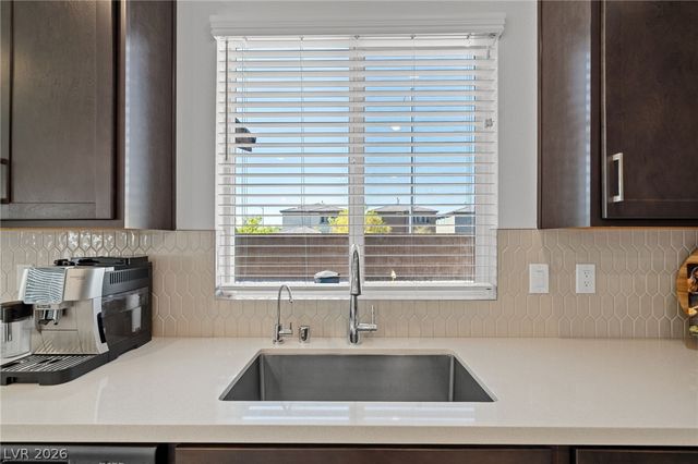 2915 Roaming Palmer Road, North Las Vegas, NV 89086