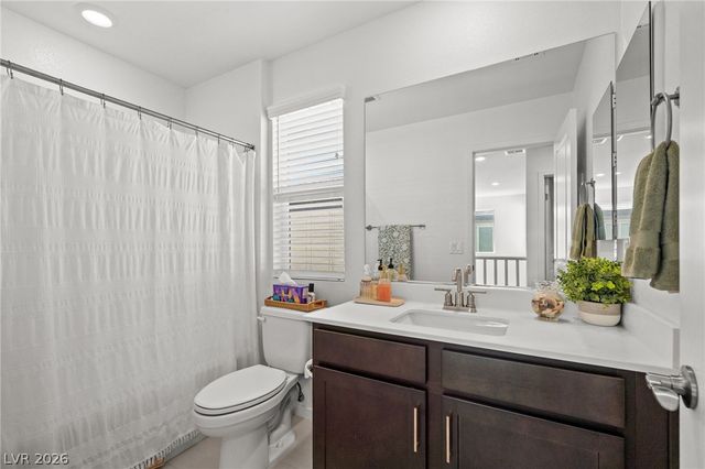 2915 Roaming Palmer Road, North Las Vegas, NV 89086