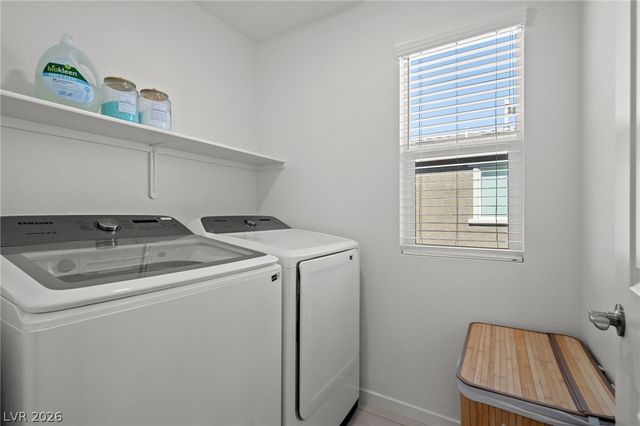 2915 Roaming Palmer Road, North Las Vegas, NV 89086