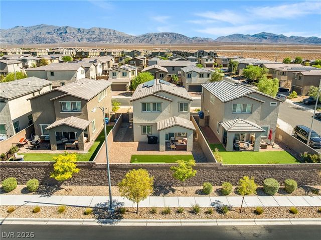 2915 Roaming Palmer Road, North Las Vegas, NV 89086