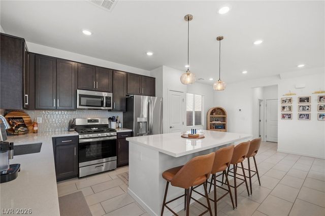 2915 Roaming Palmer Road, North Las Vegas, NV 89086