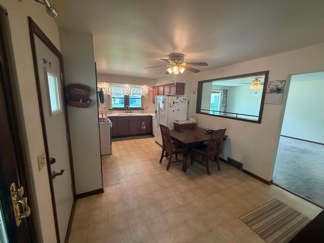 442 31st Avenue, East Moline, IL 61244