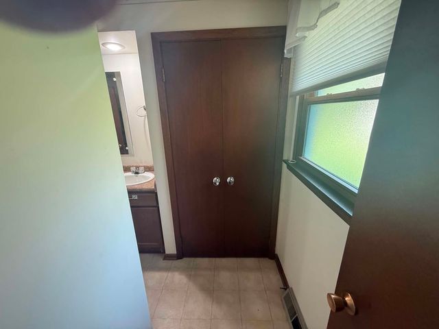 442 31st Avenue, East Moline, IL 61244