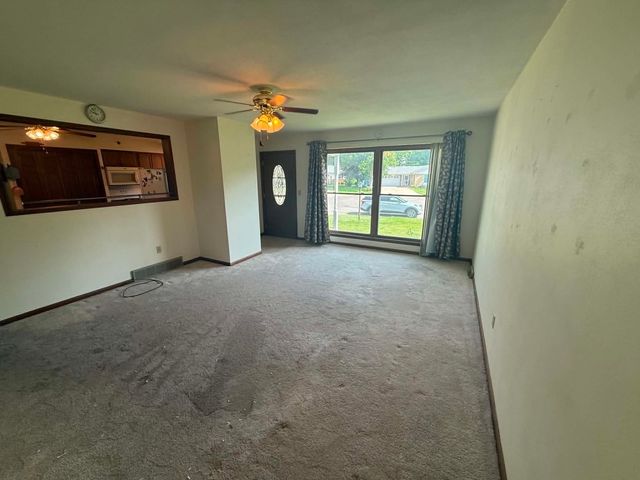 442 31st Avenue, East Moline, IL 61244