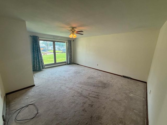 442 31st Avenue, East Moline, IL 61244