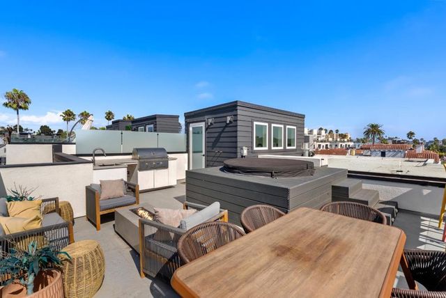 508 N Tremont Street A, Oceanside, CA 92054