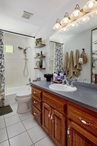 W278S8705 Lookout LANE, Mukwonago, WI 53149