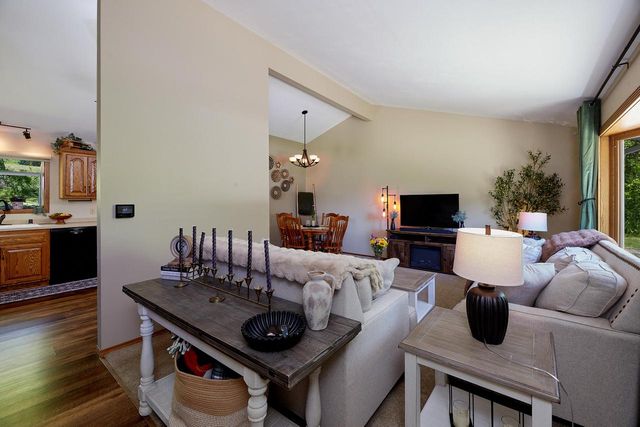 W278S8705 Lookout LANE, Mukwonago, WI 53149