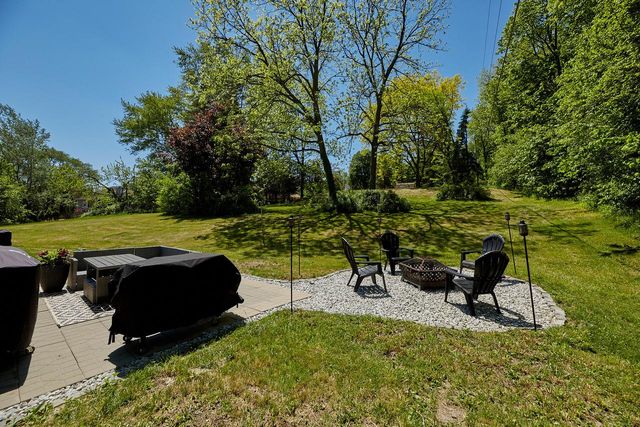 W278S8705 Lookout LANE, Mukwonago, WI 53149