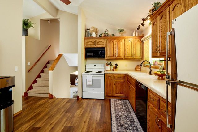 W278S8705 Lookout LANE, Mukwonago, WI 53149