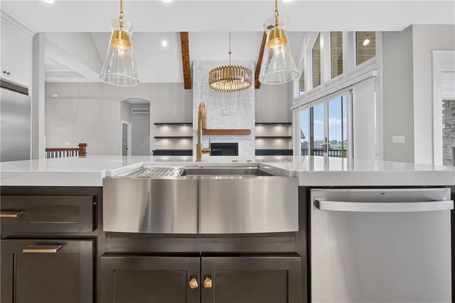 12501 W 169th Street, Overland Park, KS 66221