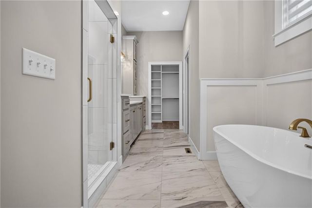 12501 W 169th Street, Overland Park, KS 66221