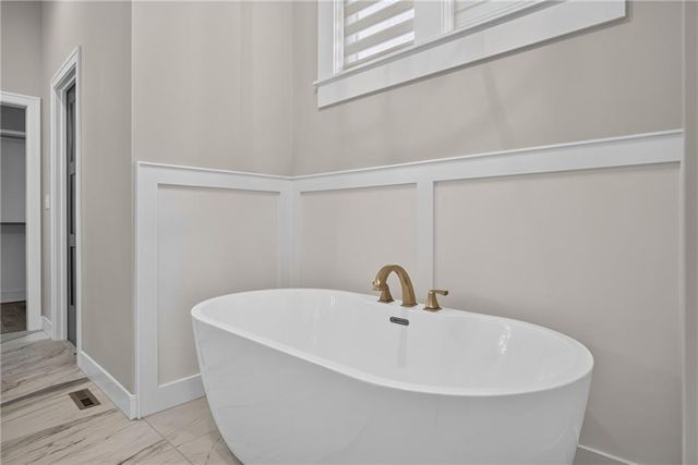 12501 W 169th Street, Overland Park, KS 66221