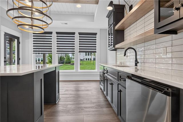 12501 W 169th Street, Overland Park, KS 66221