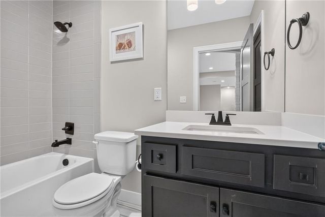 12501 W 169th Street, Overland Park, KS 66221