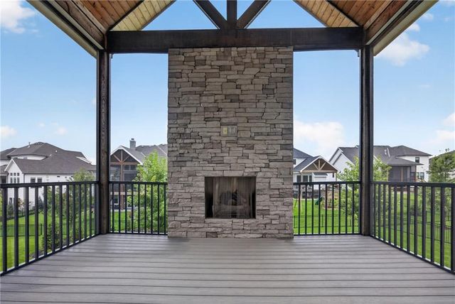 12501 W 169th Street, Overland Park, KS 66221