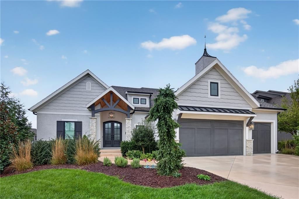 12501 W 169th Street, Overland Park, KS 66221