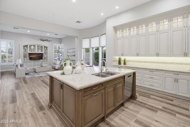 7413 E Wing Shadow Road, Scottsdale, AZ 85255