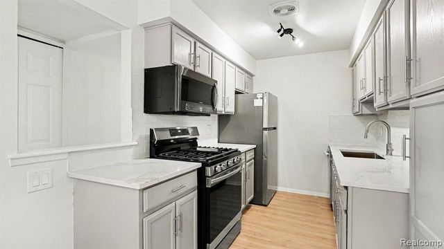 44413 Savery Drive, Canton, MI 48187