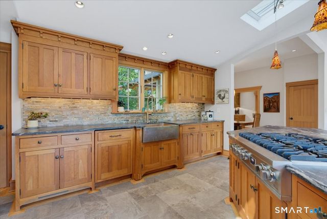 26 Pent Road, Weston, CT 06883