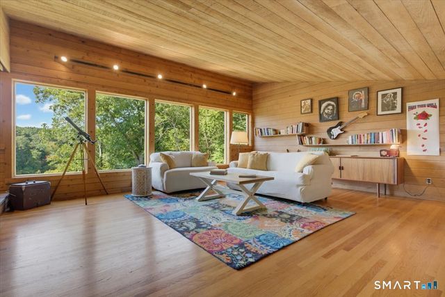 26 Pent Road, Weston, CT 06883