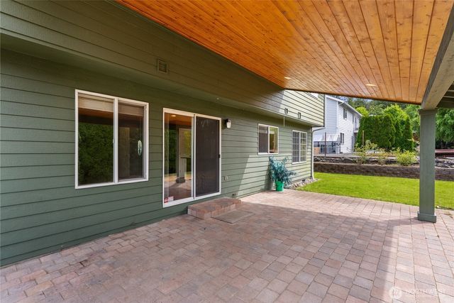 7614 138th Street Ct E, Puyallup, WA 98373