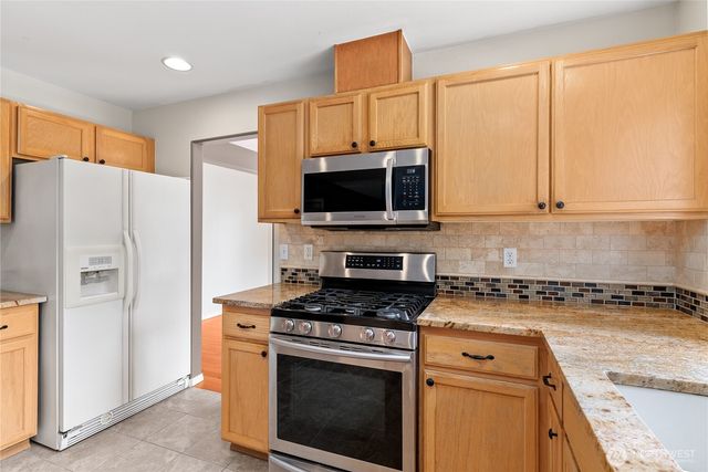 7614 138th Street Ct E, Puyallup, WA 98373