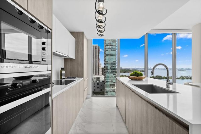 2900 NE 7th Avenue 1902, Miami, FL 33137