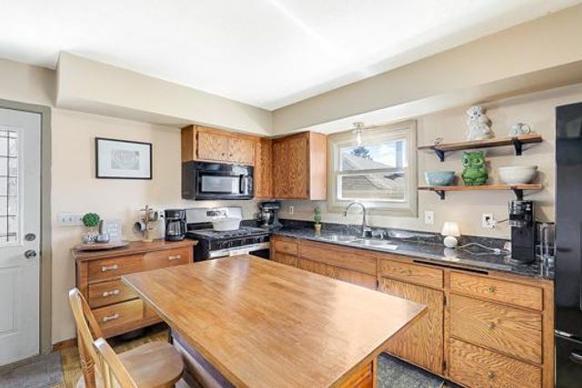 808 Norwood Avenue, Anoka, MN 55303