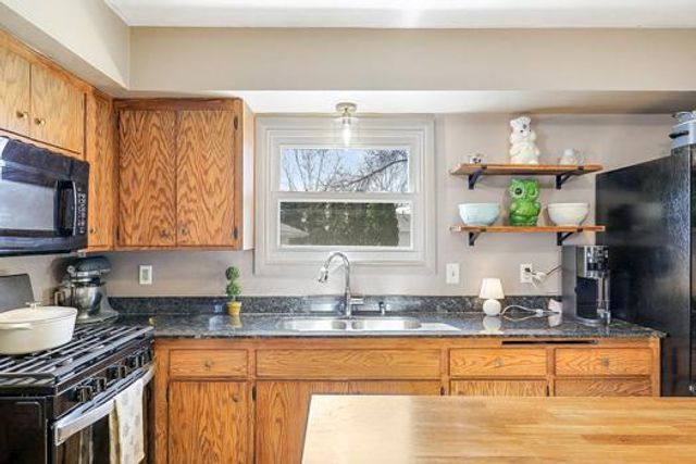 808 Norwood Avenue, Anoka, MN 55303