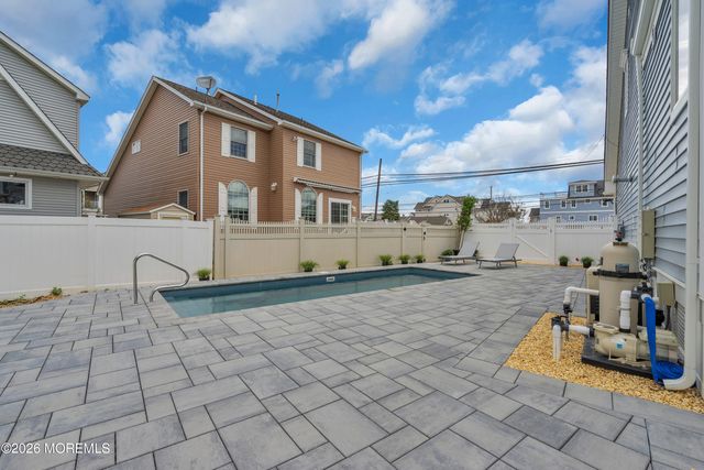 511 N Highway 35, Mantoloking, NJ 08738