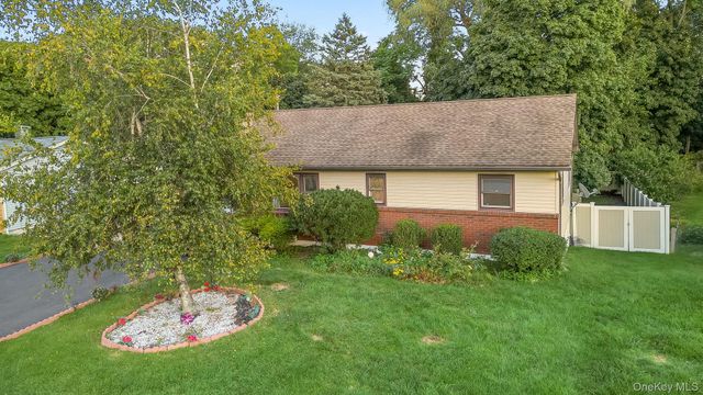 241 Garden Street, New Windsor, NY 12553