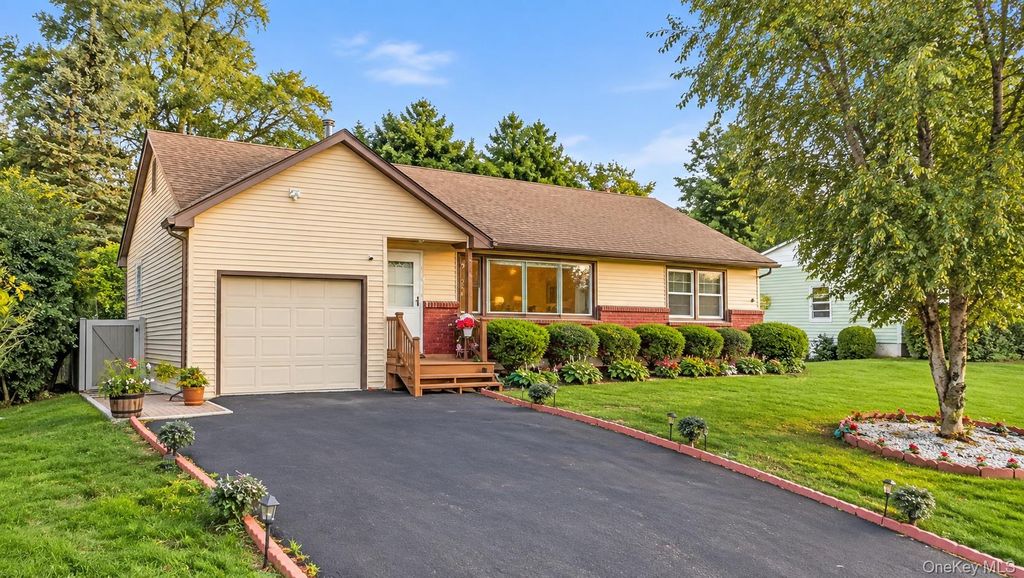 241 Garden Street, New Windsor, NY 12553 — exterior