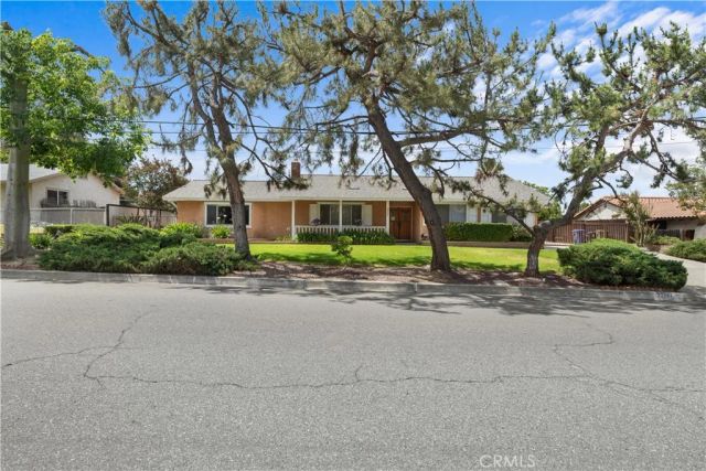 33227 Avenue D, Yucaipa, CA 92399