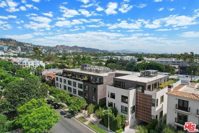 724 N Croft Avenue 108, Los Angeles, CA 90069