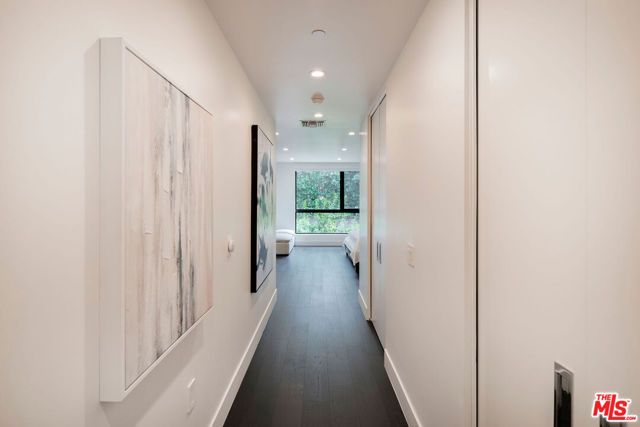 724 N Croft Avenue 108, Los Angeles, CA 90069