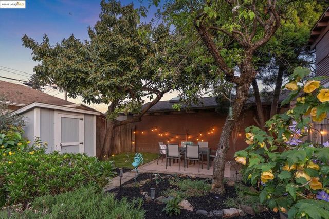 3226 Star Avenue, Oakland, CA 94619