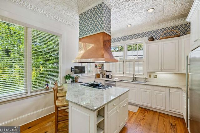 36 Delta Place NE, Atlanta, GA 30307
