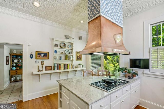 36 Delta Place NE, Atlanta, GA 30307
