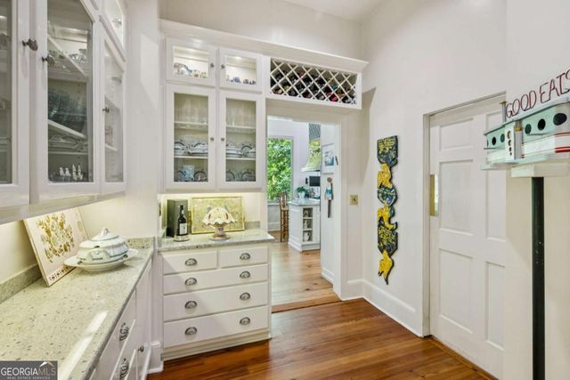 36 Delta Place NE, Atlanta, GA 30307