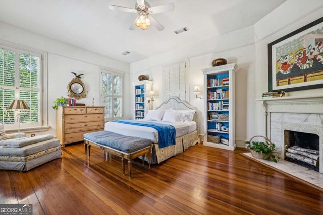 36 Delta Place NE, Atlanta, GA 30307