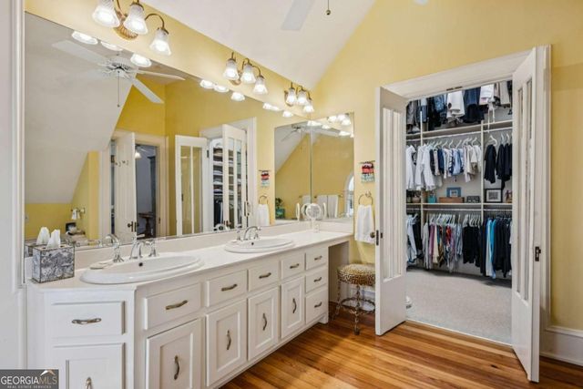 36 Delta Place NE, Atlanta, GA 30307